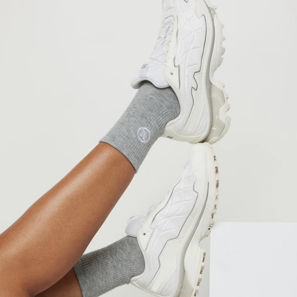 Vuori Half Crew Sock *NWT S/Platinum - Picture 2 of 5